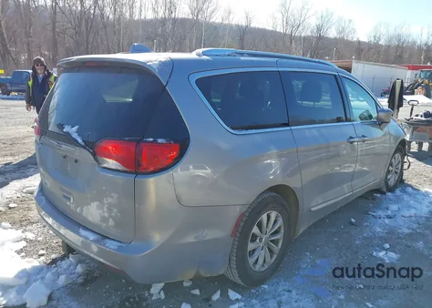 2019 Chrysler Pacifica Touring L from USA, damaged, VIN 2C4RC1BG2KR608979